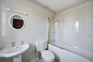 En Suite- click for photo gallery